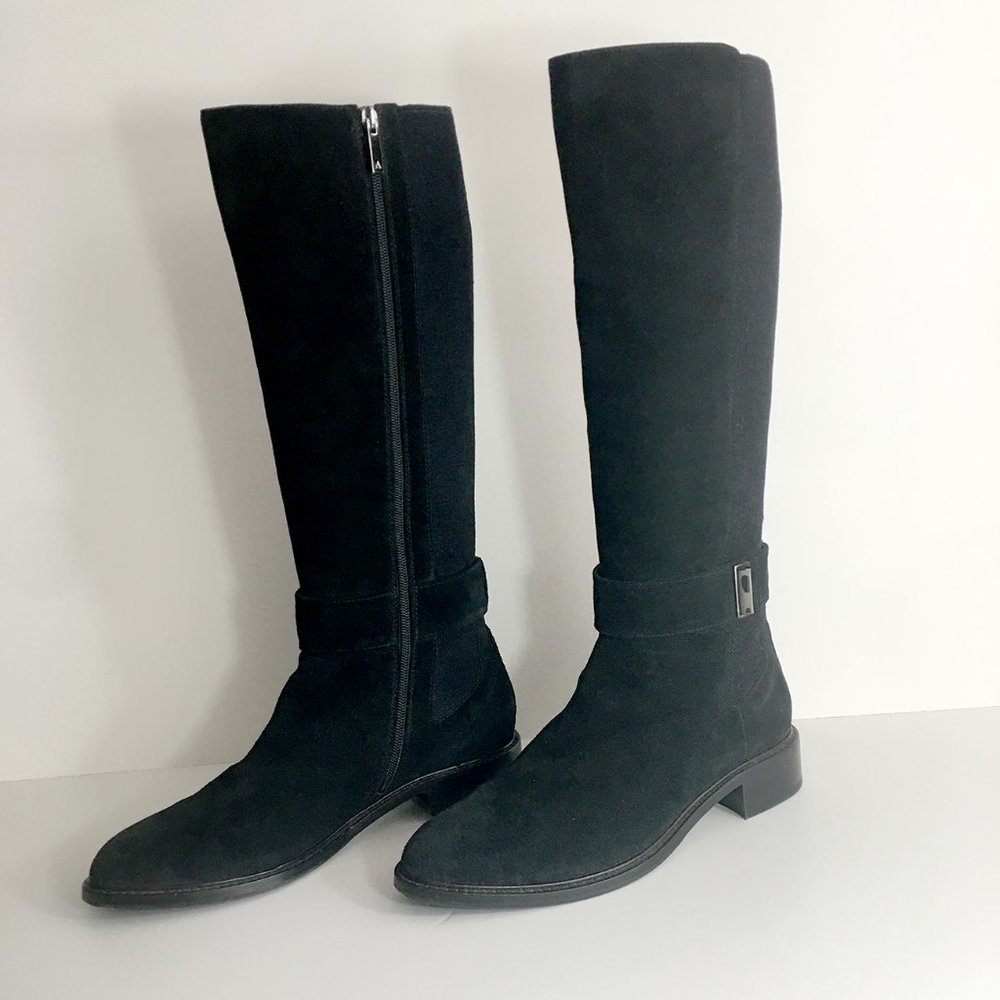Aquatalia Suede Black women boots. Size 11.